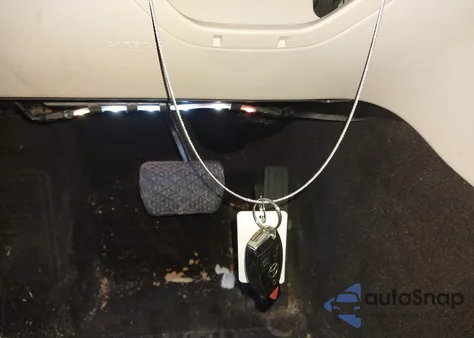 2018 Mercedes-Benz C 300 z USA, uszkodzony, nr VIN 55SWF4JB7JU254158